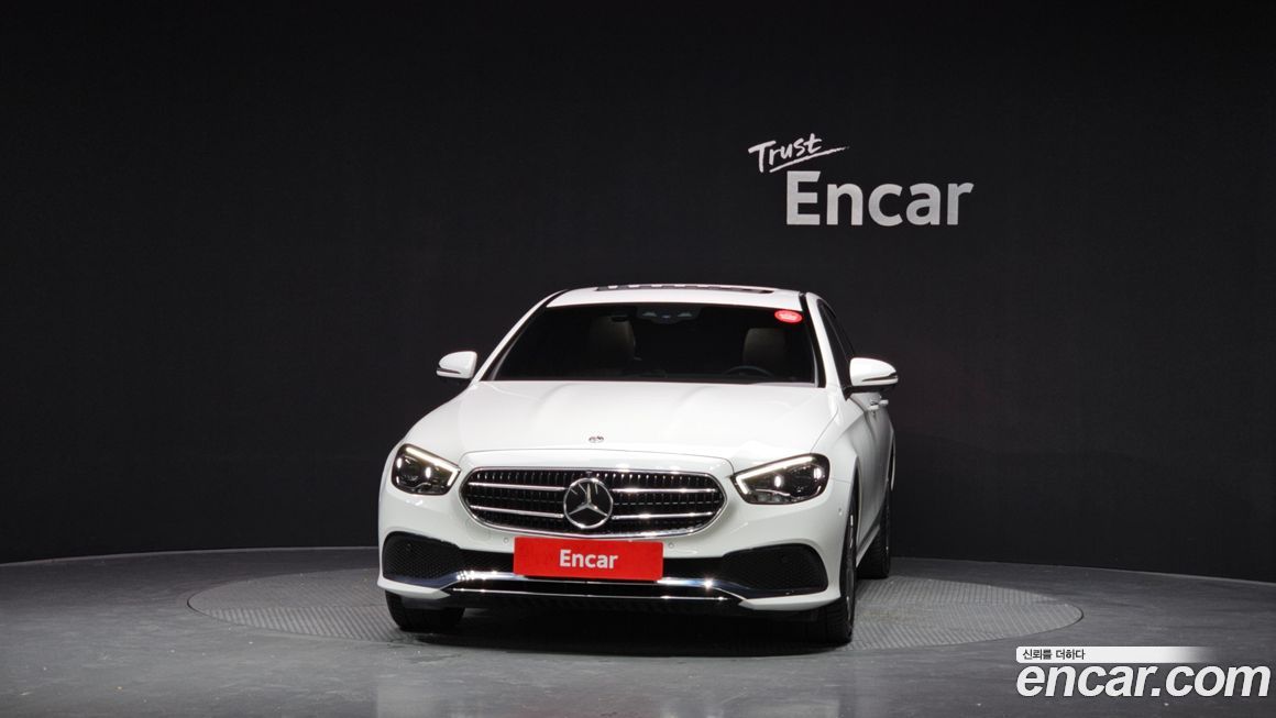 Mercedes-Benz E-Class 2021