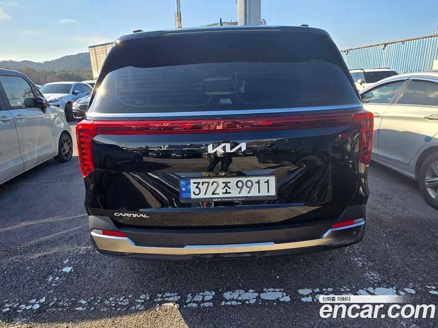 Kia Canival 2024