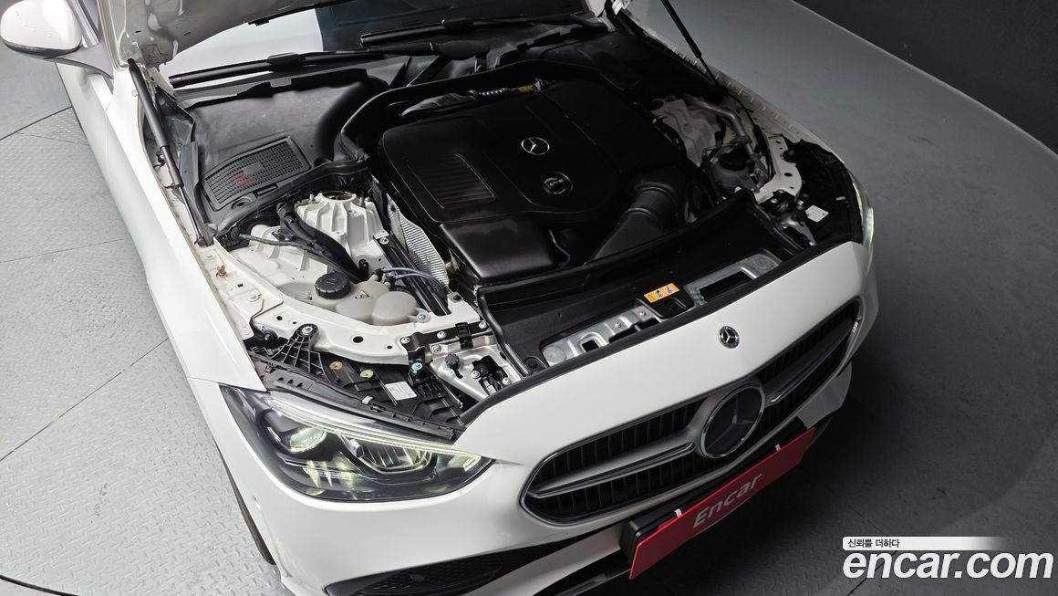 Mercedes-Benz C-Class 2023
