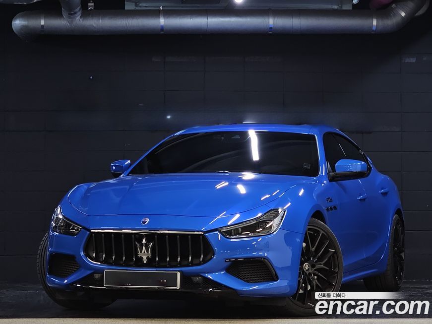 Maserati Ghibli 2021
