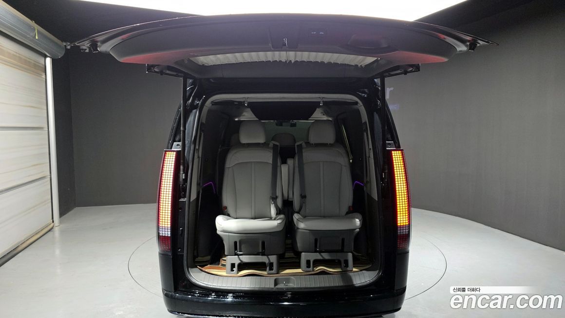 Hyundai Staria 2023