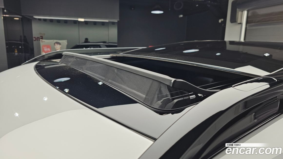 Land Rover Discovery 2025