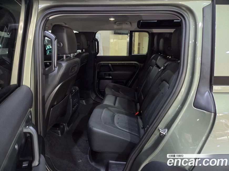 Land Rover Defender 2020