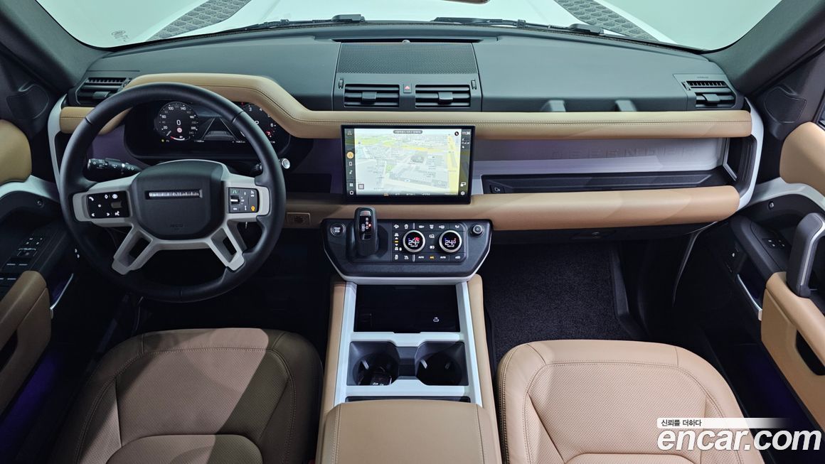 Land Rover Defender 2025