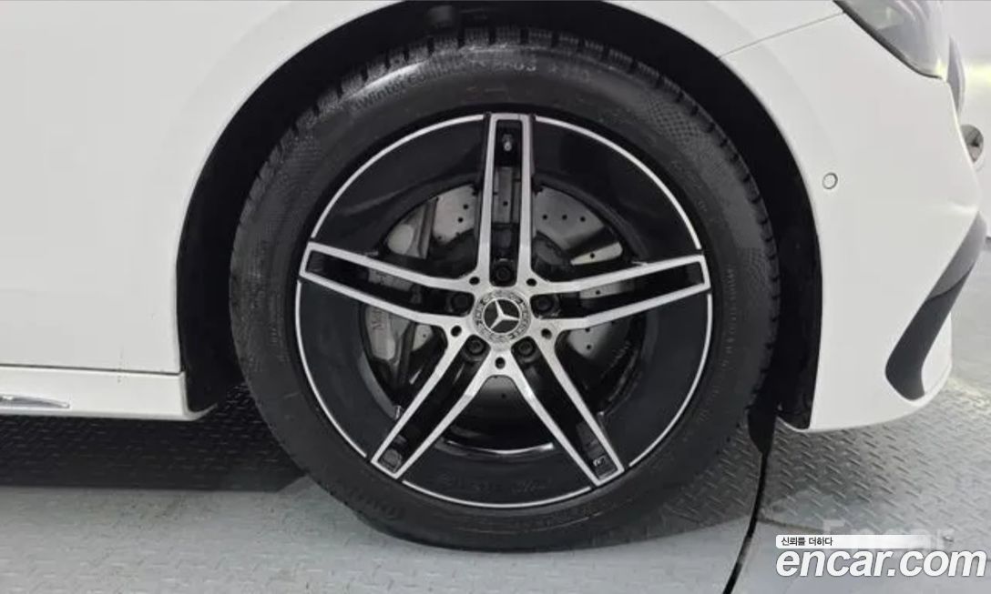 Mercedes-Benz E-Class 2026