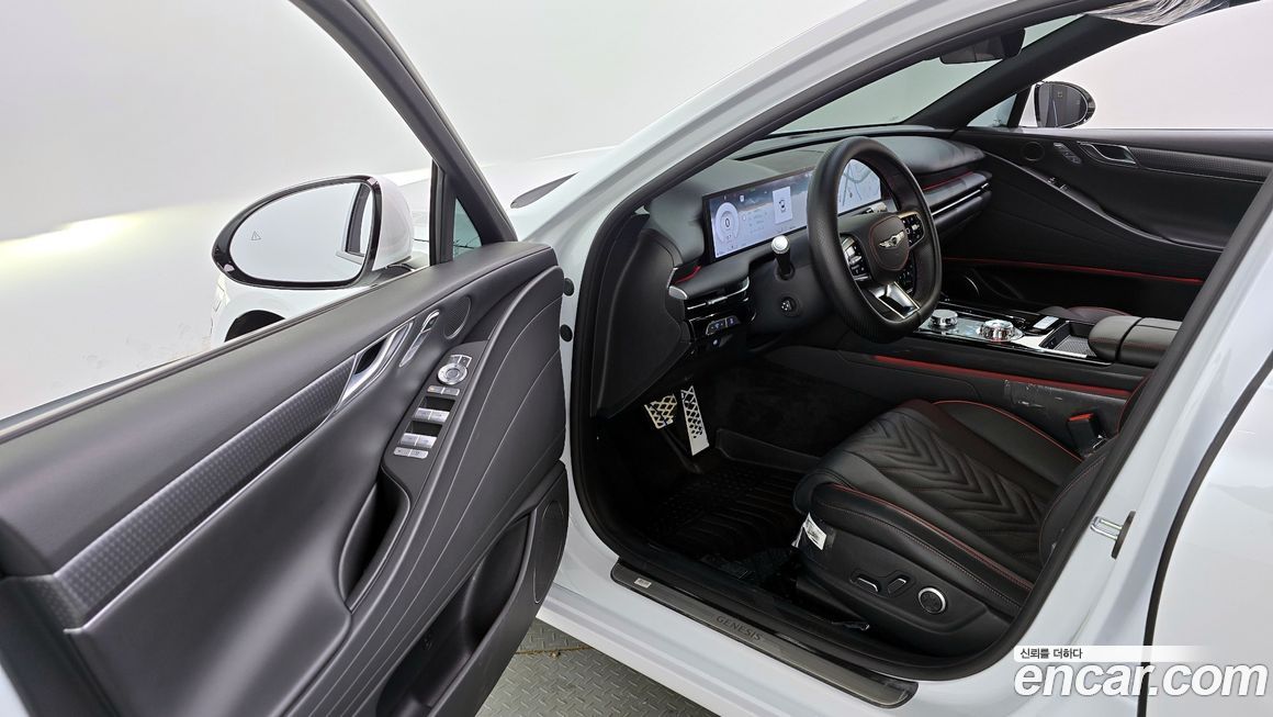 Genesis G80 2025