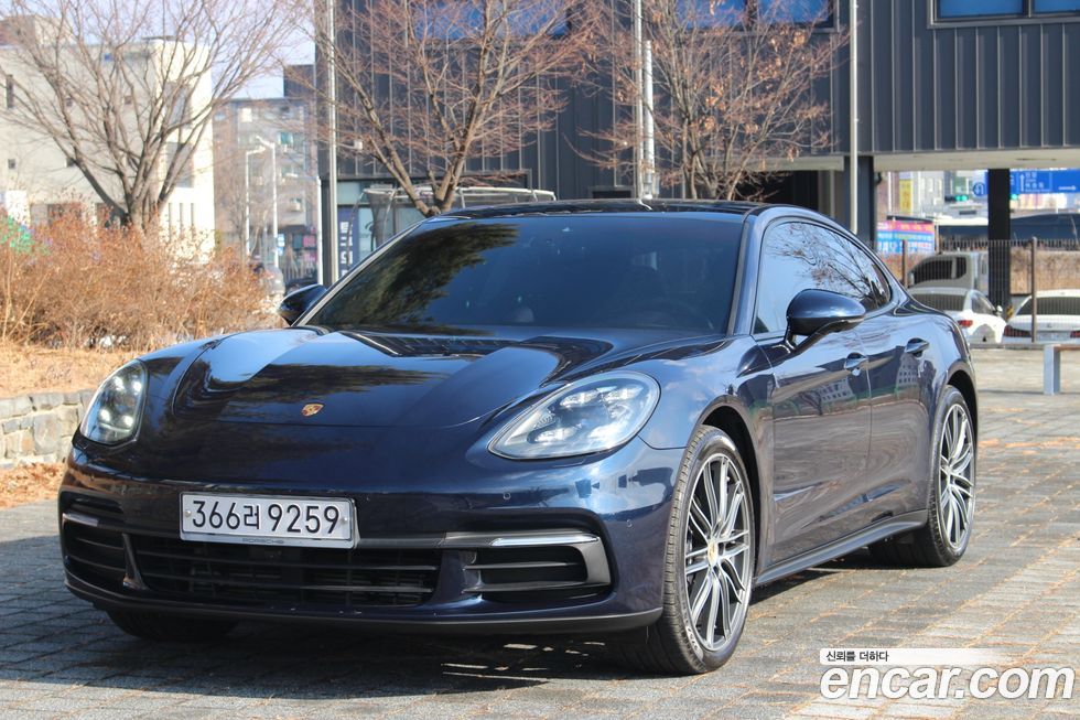 Porsche Panamera 2020