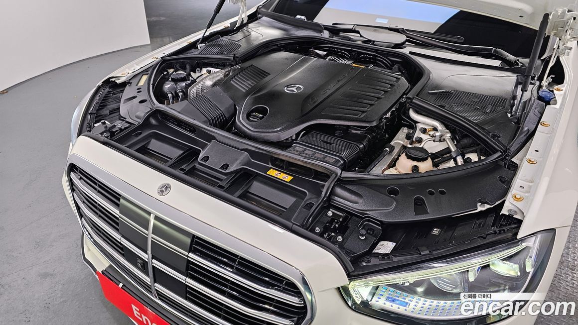 Mercedes-Benz S-Class 2021