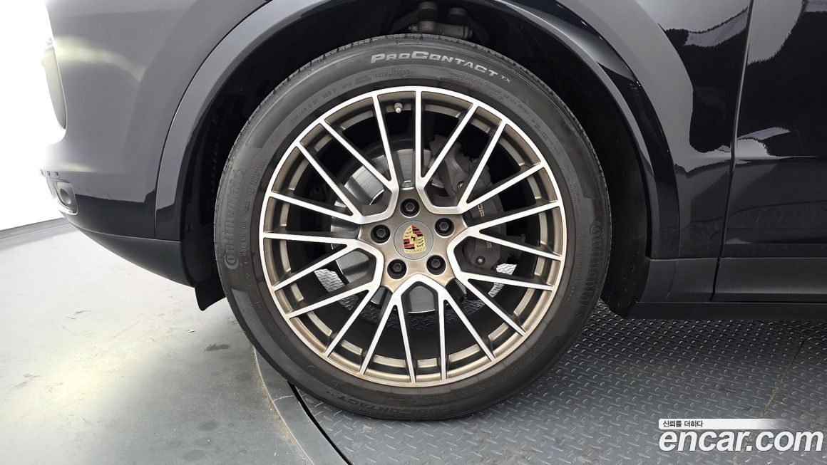 Porsche Cayenne 2023