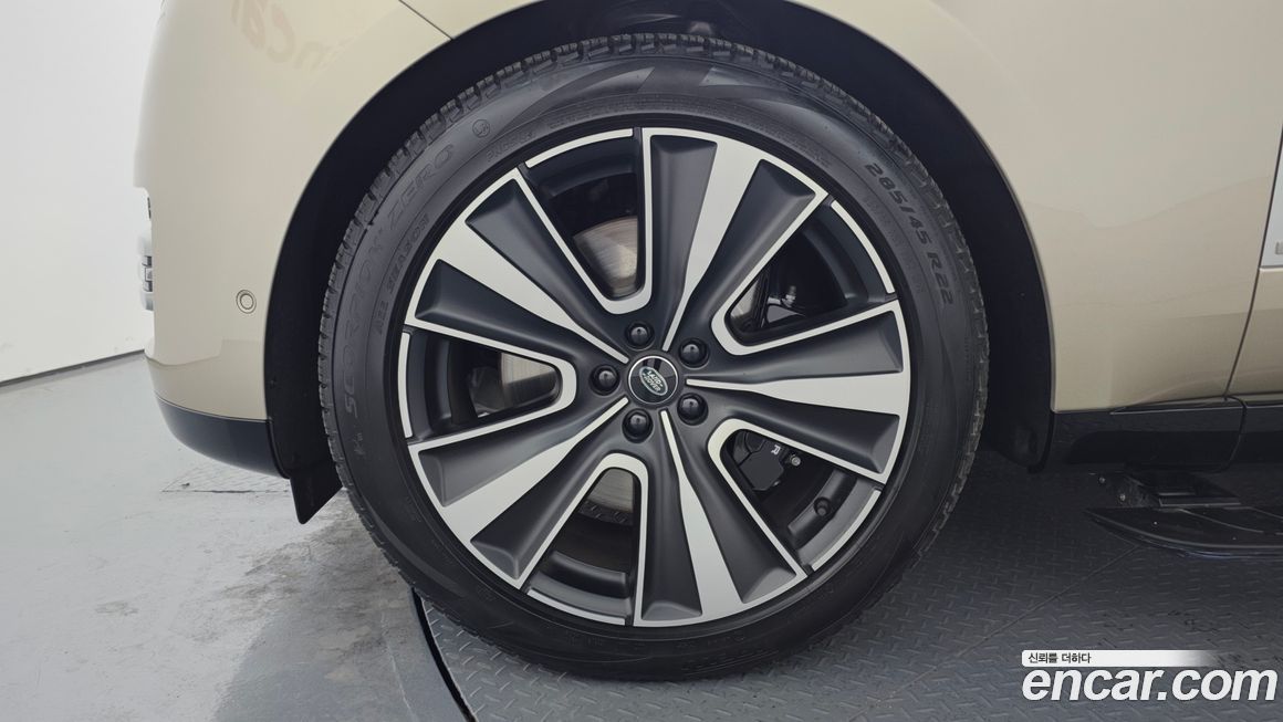 Land Rover Range Rover 2024