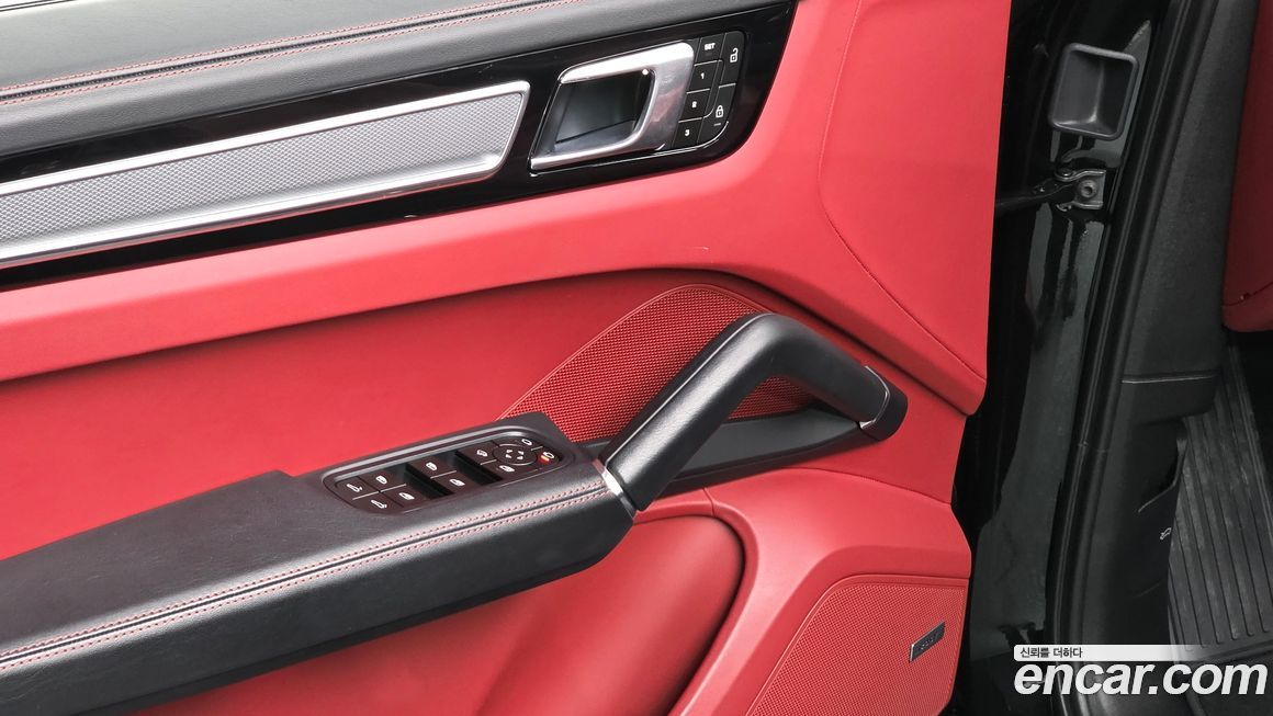 Porsche Cayenne 2023