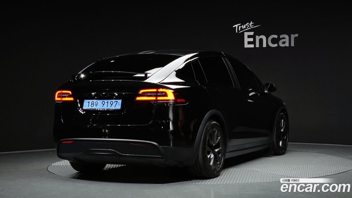 Tesla Model X 2023