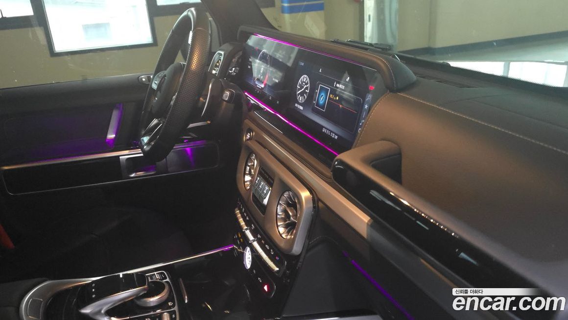 Mercedes-Benz G-Class 2024