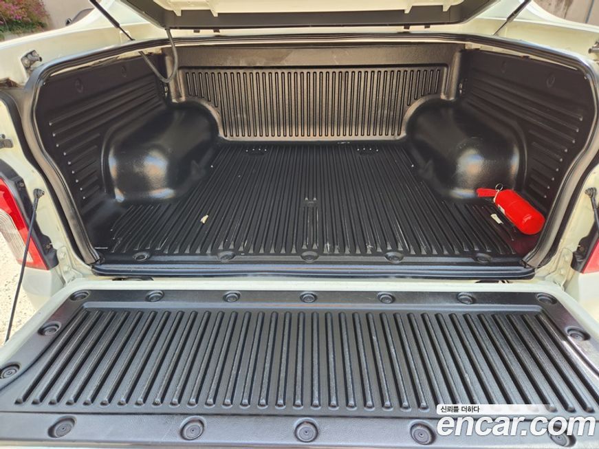 KG_Mobility_Ssangyong KORANDO 2012