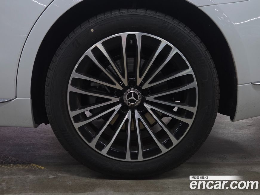 Mercedes-Benz S-Class 2026