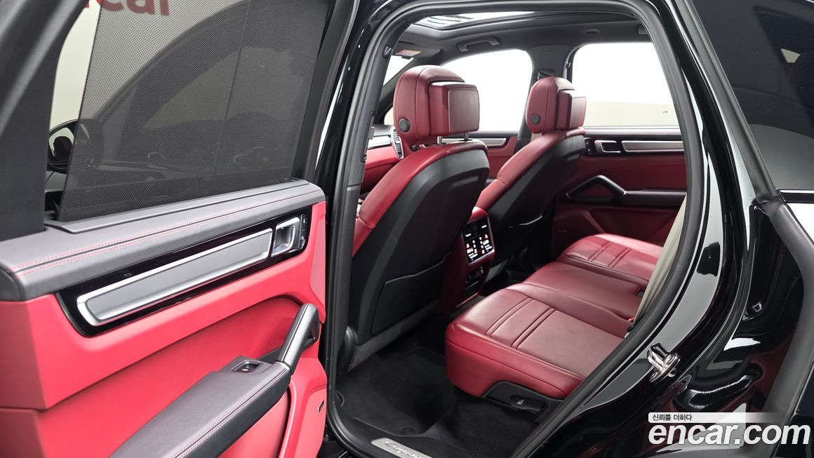 Porsche Cayenne 2023