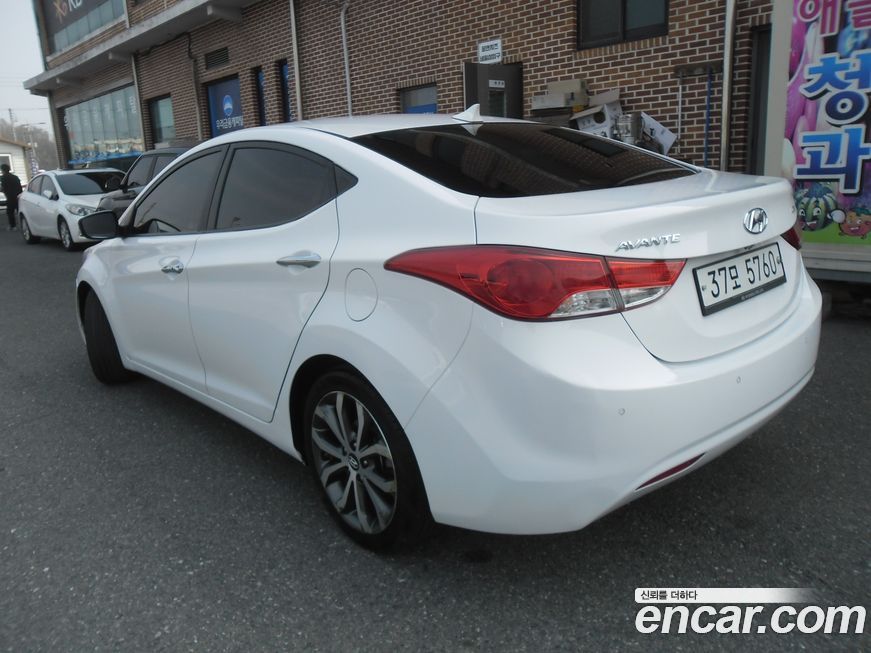 Hyundai AVANTE 2014