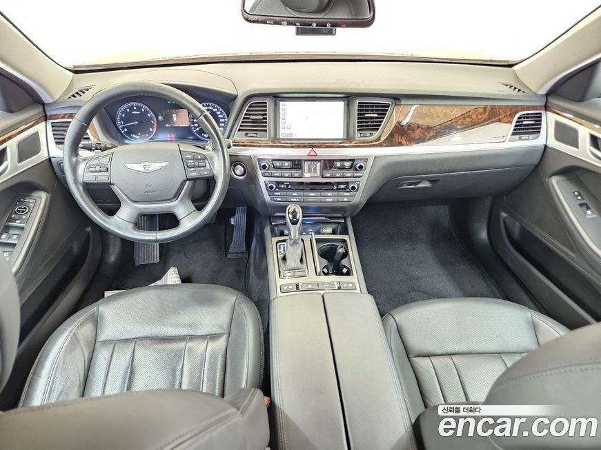 Hyundai Genesis 2015