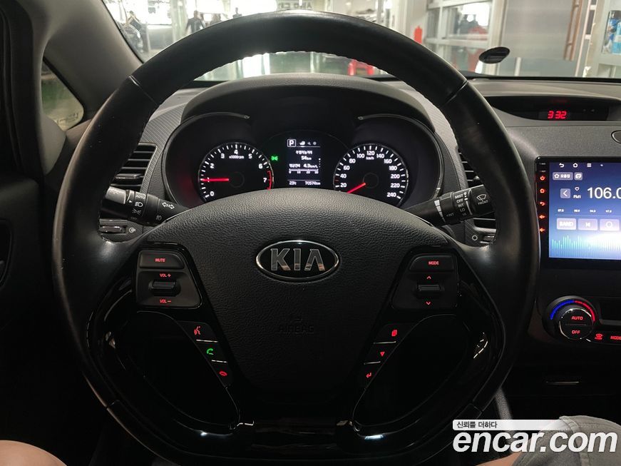 Kia K3 2016
