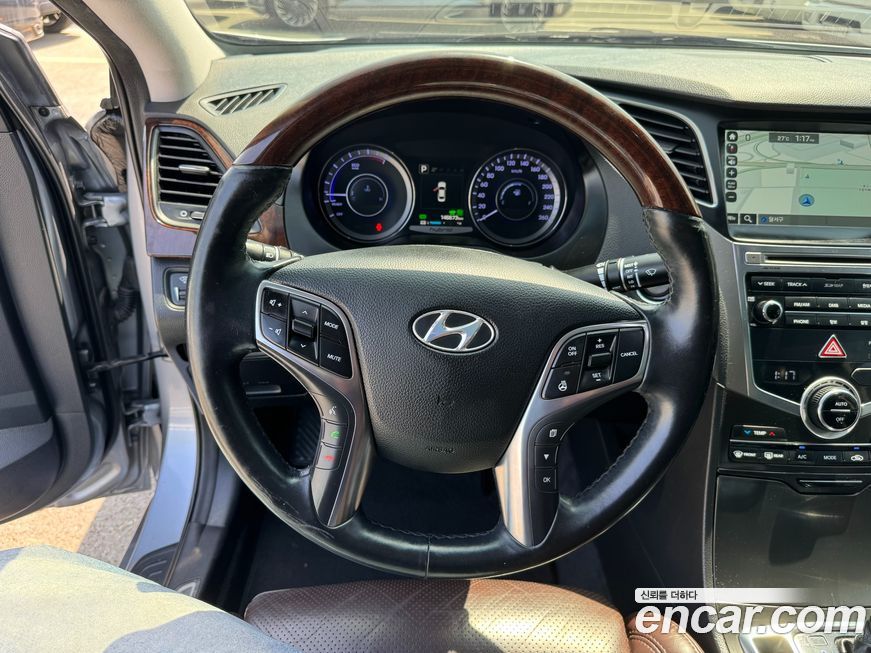 Hyundai Grandeur 2016