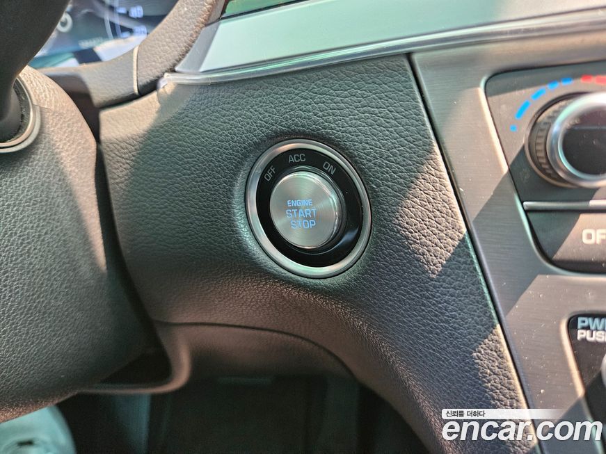 Hyundai Genesis 2015