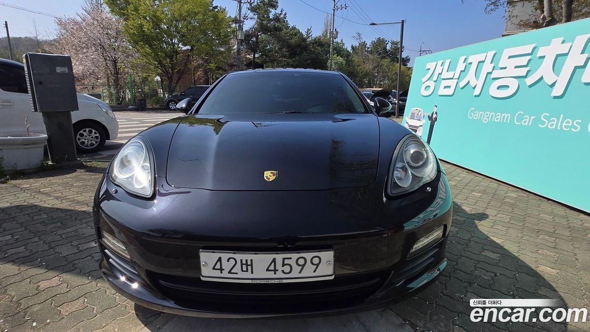 Porsche Panamera 2011