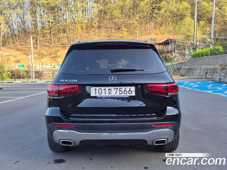 Mercedes-Benz GLB-Class 2020