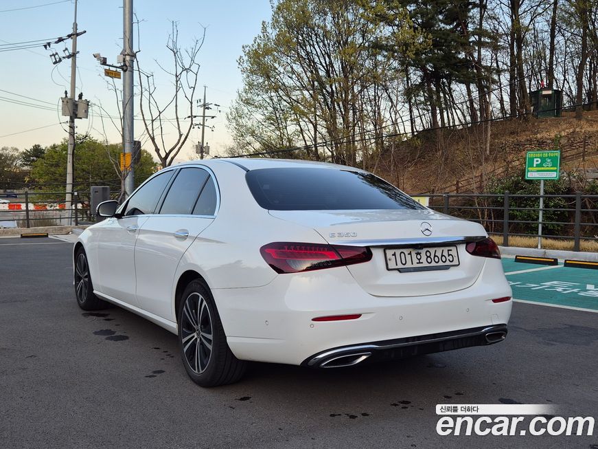 Mercedes-Benz E-Class 2021