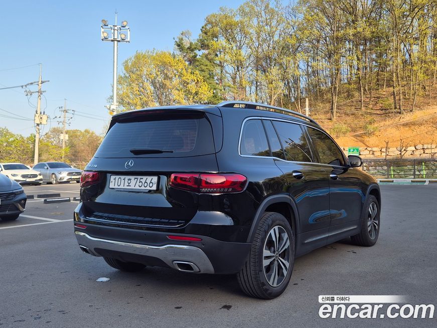 Mercedes-Benz GLB-Class 2020