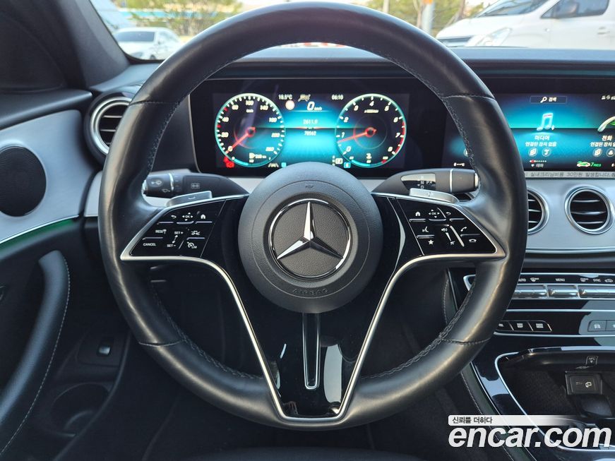 Mercedes-Benz E-Class 2021