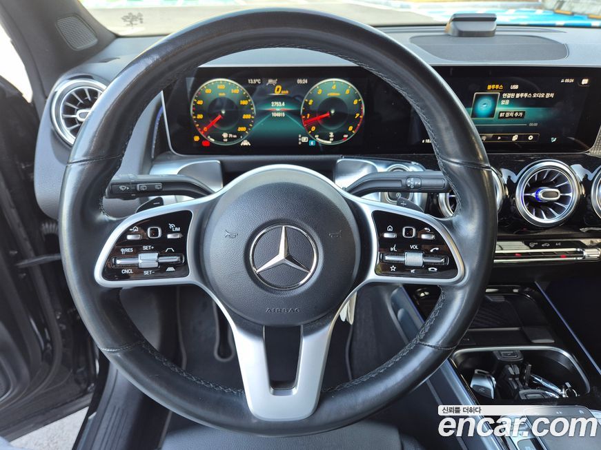 Mercedes-Benz GLB-Class 2020