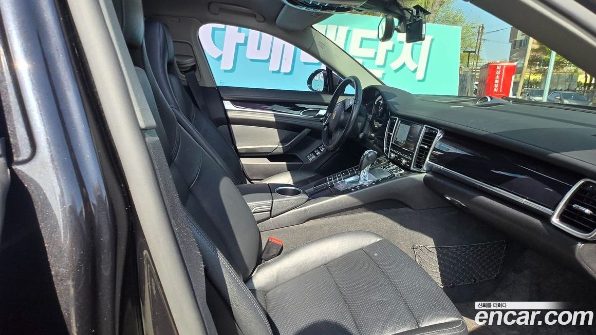 Porsche Panamera 2011