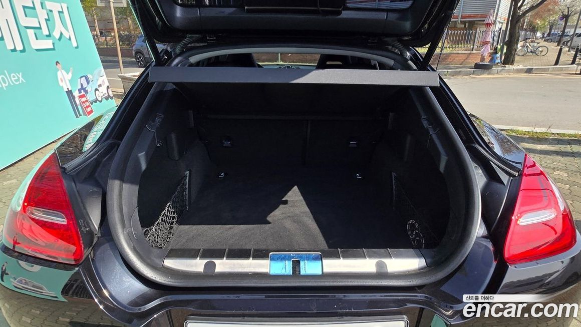 Porsche Panamera 2011