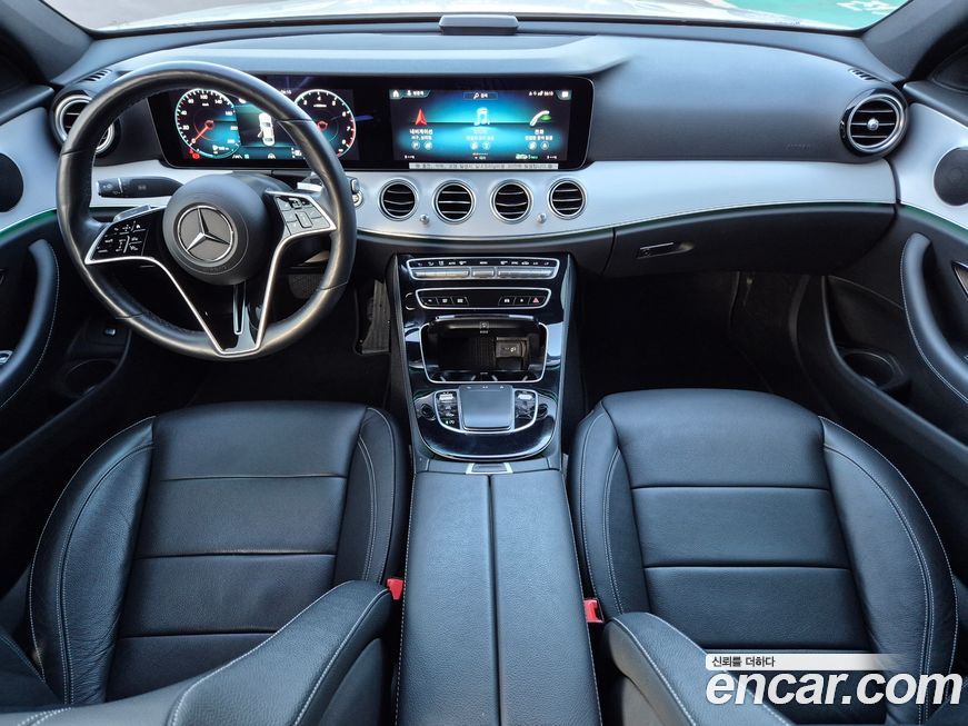Mercedes-Benz E-Class 2021