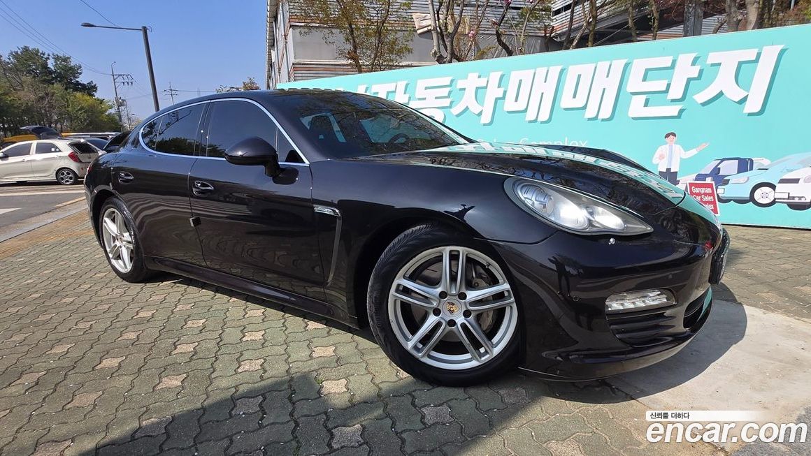 Porsche Panamera 2011
