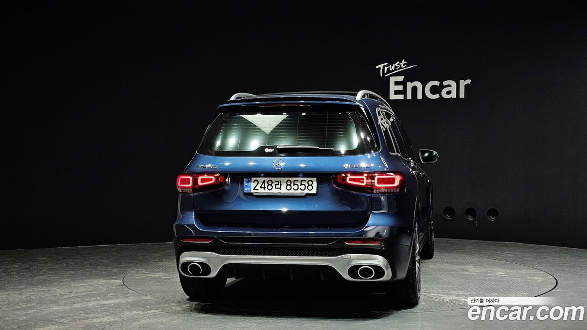 Mercedes-Benz GLB-Class 2023