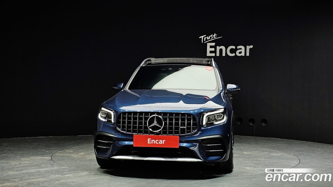 Mercedes-Benz GLB-Class 2023