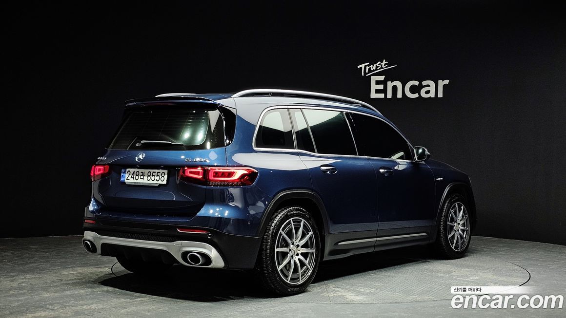 Mercedes-Benz GLB-Class 2023