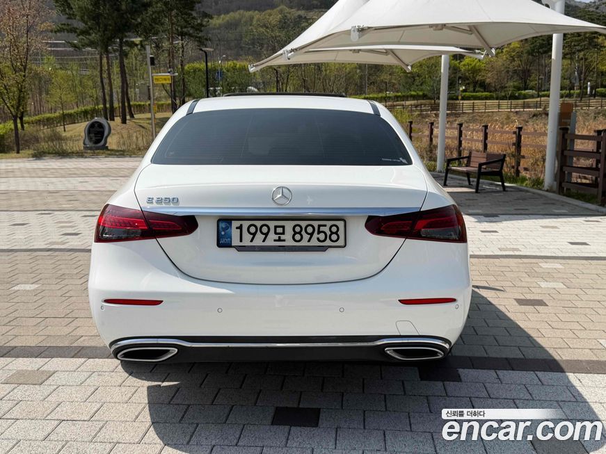Mercedes-Benz E-Class 2021