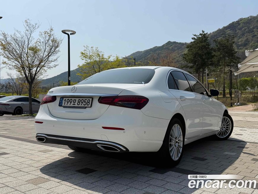 Mercedes-Benz E-Class 2021