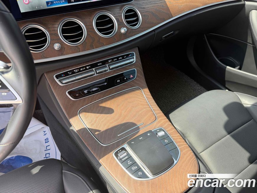 Mercedes-Benz E-Class 2021