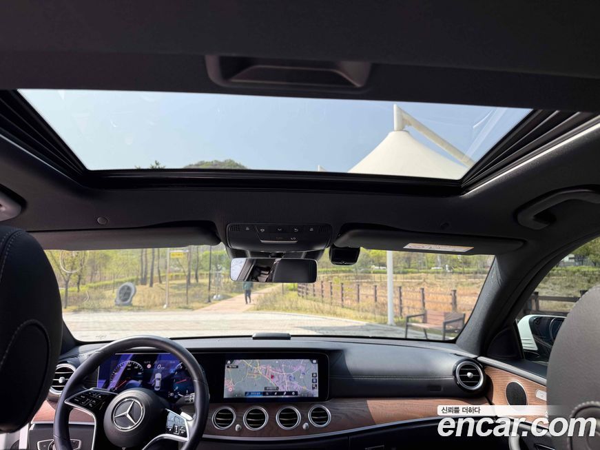 Mercedes-Benz E-Class 2021
