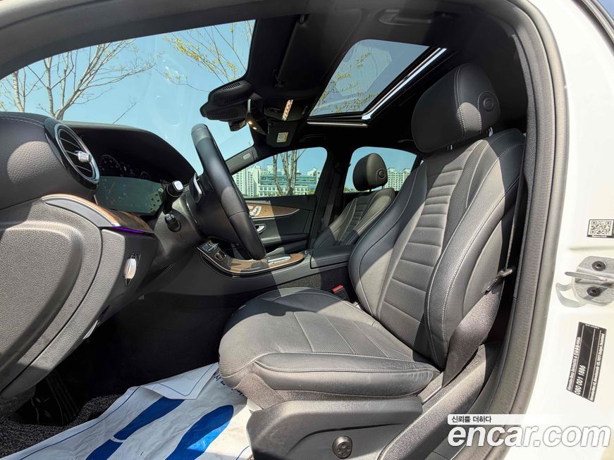 Mercedes-Benz E-Class 2021
