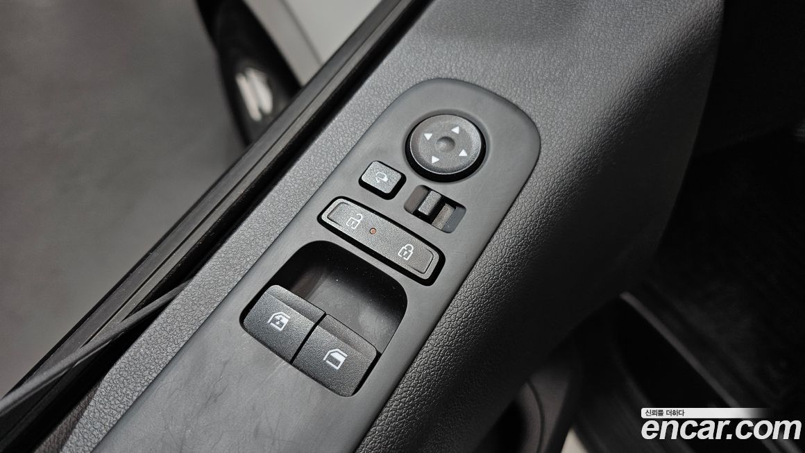 Hyundai Staria 2025