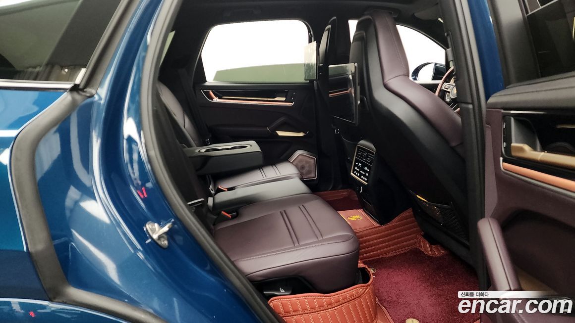 Porsche Cayenne 2024