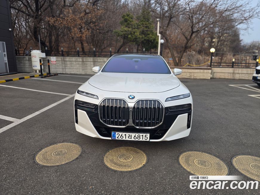BMW 7-Series 2024