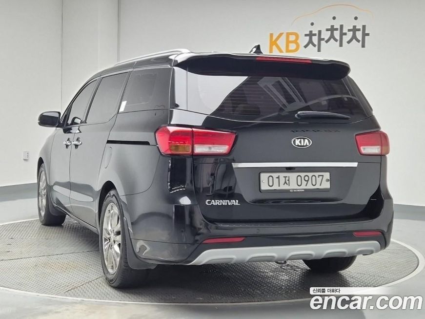 Kia Canival 2016