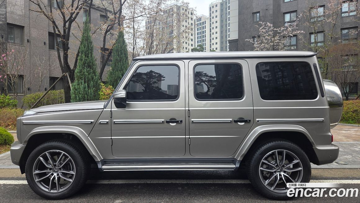 Mercedes-Benz G-Class 2025