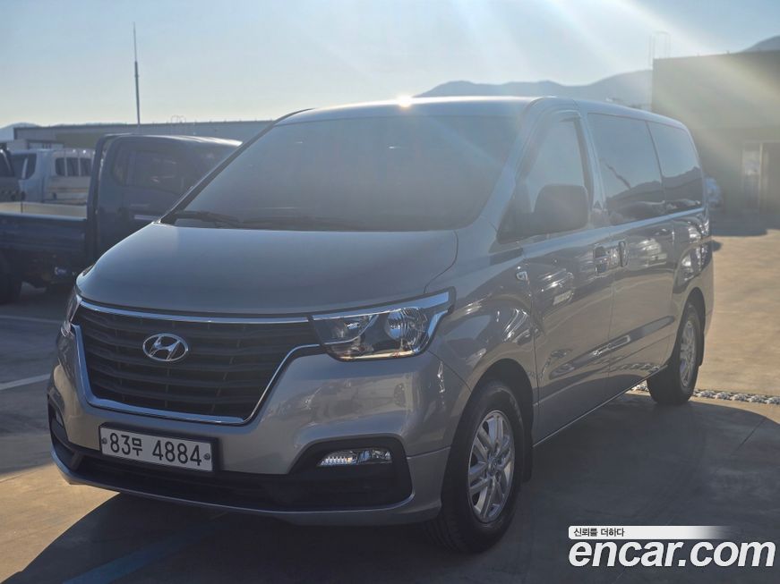 Hyundai Starex 2021