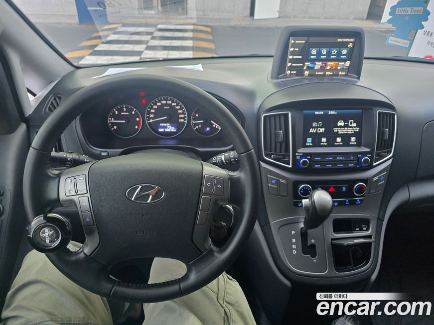 Hyundai Starex 2021